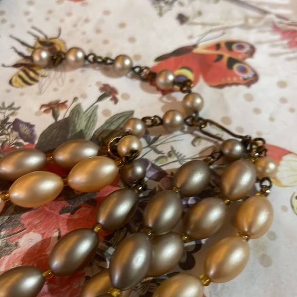 1950s Triple strand faux Pearland AB necklace. Nice Vintage. - Picture 2 of 5